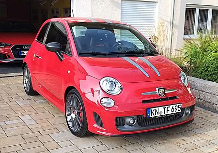 Abarth 695 Sondermodell Tributo Ferrari - Sammlerstück -