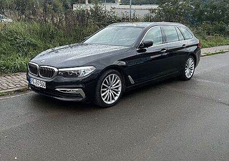 BMW 530d 530 xDrive Touring Aut. Luxury Line