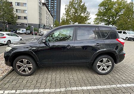 Toyota RAV 4 2.2 D-4D 4x4 Automatik Executive