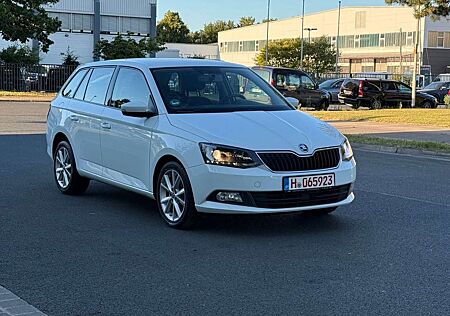 Skoda Fabia Combi Ambition 1 Hand/Klima/AHK/Tempomat