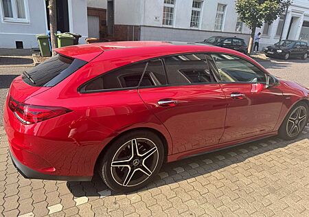 Mercedes-Benz CLA 220 d 4Matic Shooting Brake 8G-DCT AMG Line