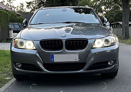 BMW 320i 320 Touring Aut. Edition Exclusive