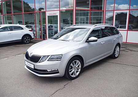 Skoda Octavia Combi 2.0 TDI DSG Style, AHK, ACC, LED