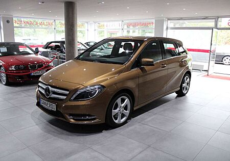 Mercedes-Benz B 180 BE SPORTPAKET LEDER XENON LED EURO 5