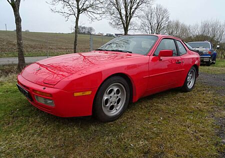 Porsche 944 Turbo Targa