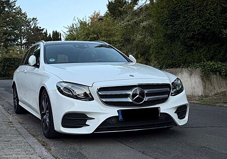 Mercedes-Benz E 300 d T 9G-TRONIC AMG Line