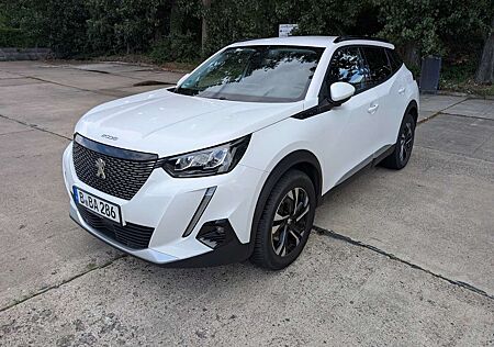 Peugeot 2008 BlueHDi 130 EAT8 Allure Pack