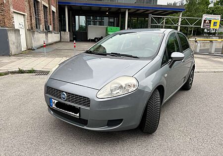 Fiat Grande Punto 1.4 8V Dualogic Active