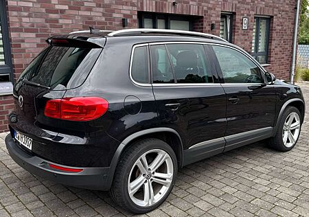 VW Tiguan Volkswagen 2.0 TDI DPF 4Motion DSG Sport