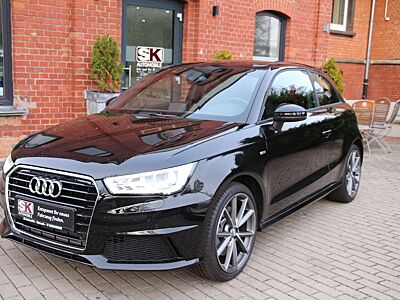Audi A1 S-Line 1,8T Exclusive Vollausstattung 8386km