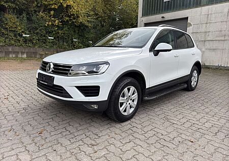 VW Touareg Volkswagen V6 TDI BMT Start-Stopp 4Motion