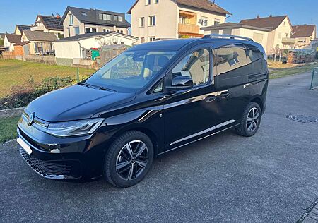 VW Caddy Volkswagen Rollstuhltransporter (Paravan Umbau)