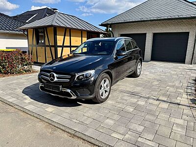 Mercedes-Benz GLC 250 4Matic  AMG-Line  Navi Kamera Leder