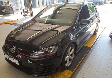 VW Golf Volkswagen VII Lim. GTI Performance Xenon PDC Tempomat