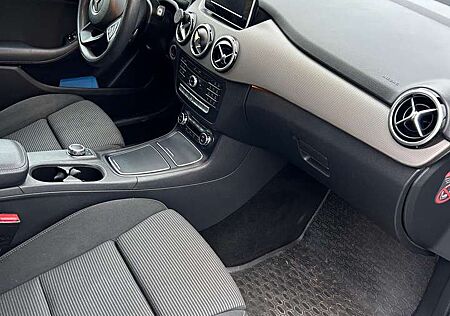 Mercedes-Benz B 200 (CDI) d 4Matic 7G-DCT