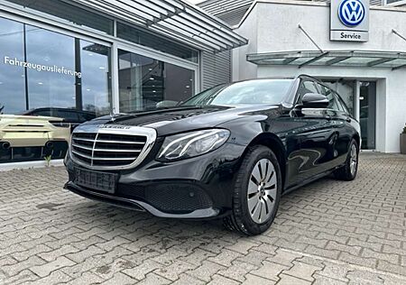 Mercedes-Benz E 300 d T 9G-Tronic*LED*PANO*AHK*KAMERA*LUFTFED