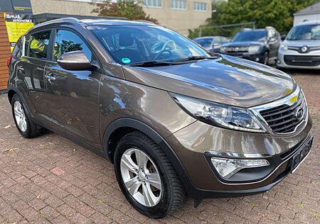 Kia Sportage Vision 2WD/2.Hand/Scheckheft/8Fach bereift