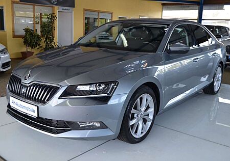Skoda Superb Lim. Style Bi-XENON / NAVI / ALCANTARA