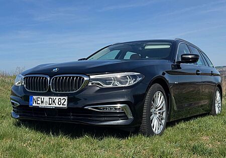 BMW 530d 530 xDrive Touring Aut. Luxury Line