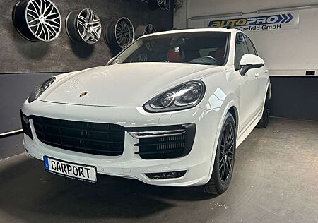 Porsche Cayenne GTS