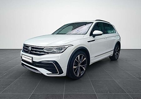 VW Tiguan Volkswagen 2.0 TDI SCR 4X4 DSG R-Line*Pano*Standheiz