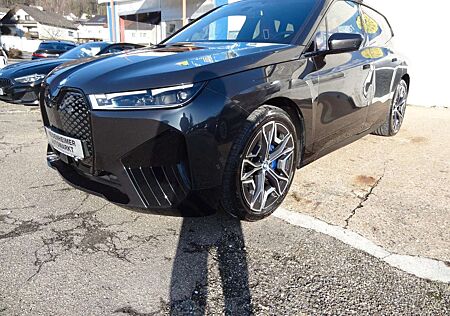 BMW iX 40 xDrive Sport/1.Hd/SkyLounge/Laser/Ha/Ka