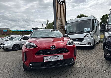 Toyota Yaris Cross Hybrid 1.5 VVT-i AWD-i Elegant Allrad, AHK, SHZ, N