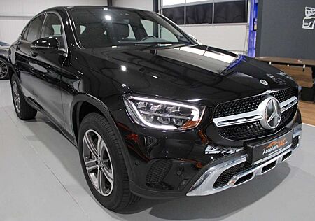 Mercedes-Benz GLC 300 Coupe de 4Matic/LED/360*/NAVI/AHK/SD