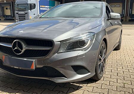 Mercedes-Benz CLA 180 °GARANTIE°ALU°BI-XEN°PDC°