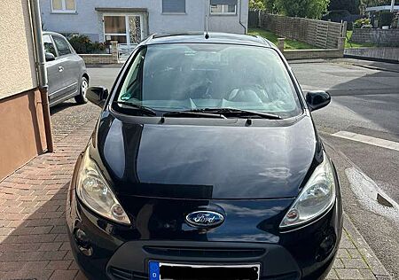 Ford Ka /+ 1.2 Titanium