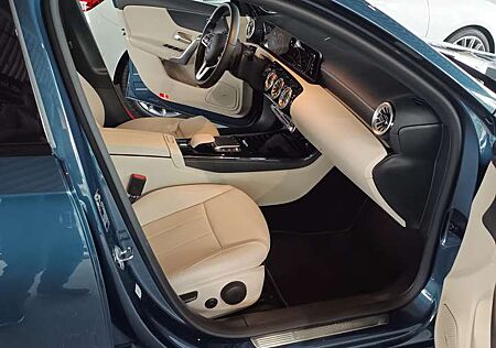Mercedes-Benz A 200 d 8G-DCTAdvanced Progressive