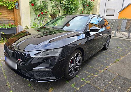 Skoda Octavia Combi 2.0 TSI DSG RS