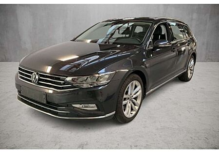 VW Passat Volkswagen 1.5 TSI Elegance+MATRIX+NAVI+ERGO+PARKLENK