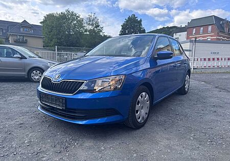 Skoda Fabia Top Gepflegt/ Serviceheft/ Unfallfrei/ 8x Bereift