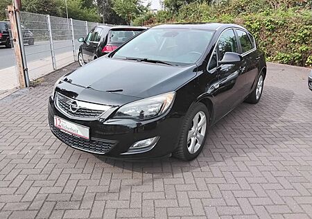 Opel Astra 150 Jahre KLIMA NAVI LRH SH MFL erst 80tkm
