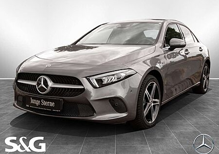 Mercedes-Benz A 250 e Limousine Style MBUX+LED+Tempomat+18