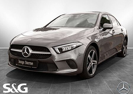 Mercedes-Benz A 250 e Limousine Style MBUX+LED+Tempomat+18
