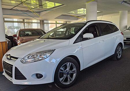 Ford Focus Sync Edition/8xAlu/AHK/SHZ/Zahnriemen neu