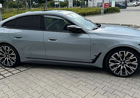 BMW 440 M440i xDrive GranCoupe-AHK,Standhz.-Pano-SD,20Zoll