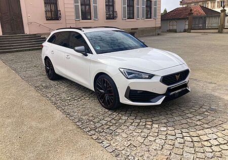 Cupra Leon Sportstourer 1.4 e-Hybrid (180 kW System)