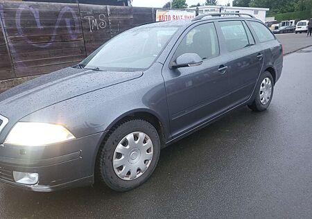 Skoda Octavia Combi 2.0 TDI DPF Elegance