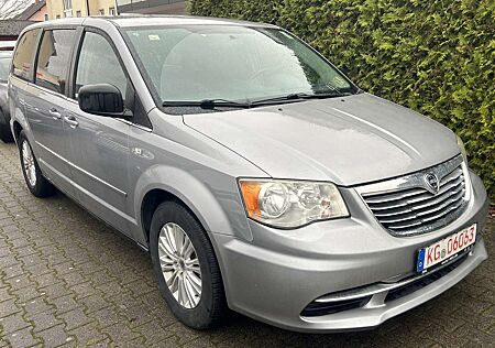 Lancia Voyager 2.8 CDI Aut. 1. Hand 7 Sitzer Alu Klimaaut. Met.