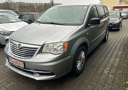 Lancia Voyager 2.8 CDI Aut. 1. Hand 7 Sitzer Alu Klimaaut. Met.