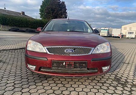 Ford Mondeo Ghia