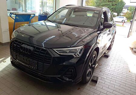 Audi Q3 40TDi Q S LINE BLACK 19Z/TEMPOMAT/LED/AHK/SHZ