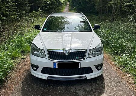 Skoda Octavia RS —TÜV+Service NEU—