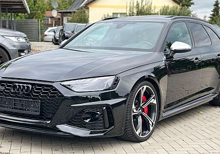 Audi RS4 Avant 2.9 TFSI Quattro Pano*ACC*Matrix*Keramik