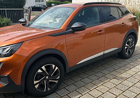 Peugeot 2008 PureTech 130Allure Pack