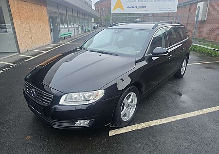 Volvo V70 Kinetic 2.0~5 Zylinder~AHK~Lückenlos Scheckheft