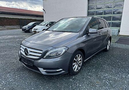 Mercedes-Benz B 220 4Matic *Pano*AHK*